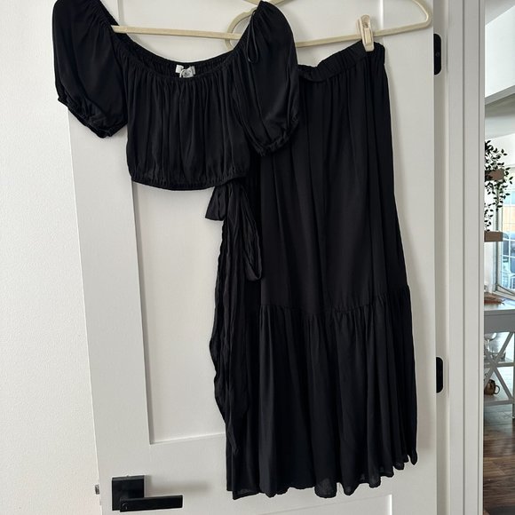 Black Summer Fun Crop Top & Midi Skirt Two Piece Set (L) - Picture 4 of 6